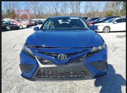 تۆیۆتا کامری